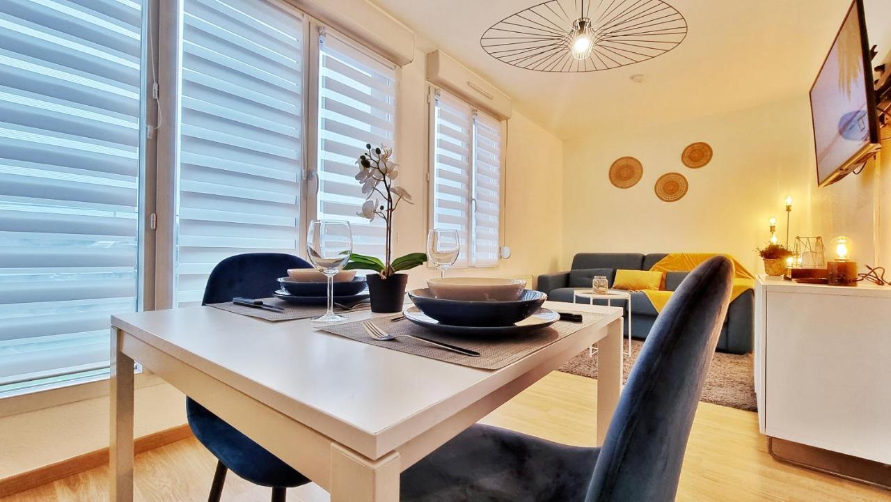 Le Smart - Parking - Terrasse - Wifi - Mulhouse - Relax Bnb Pfastatt Eksteriør billede