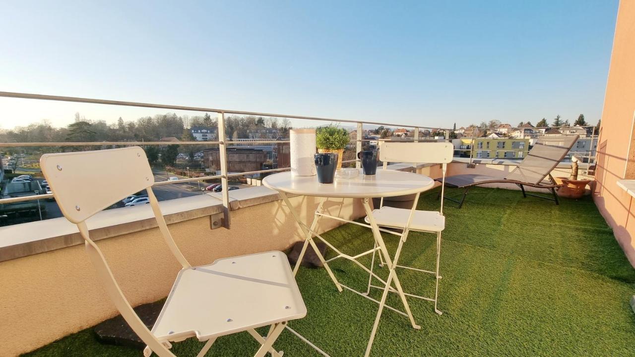 Le Smart - Parking - Terrasse - Wifi - Mulhouse - Relax Bnb Pfastatt Eksteriør billede