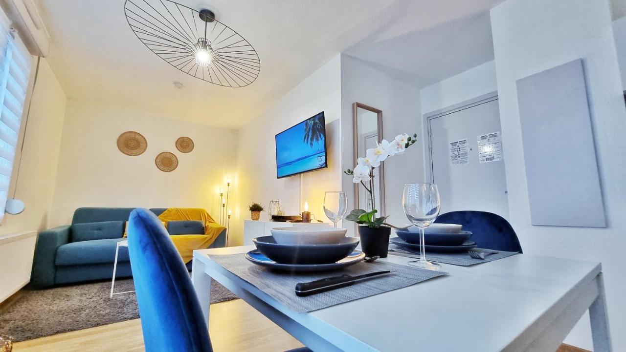Le Smart - Parking - Terrasse - Wifi - Mulhouse - Relax Bnb Pfastatt Eksteriør billede